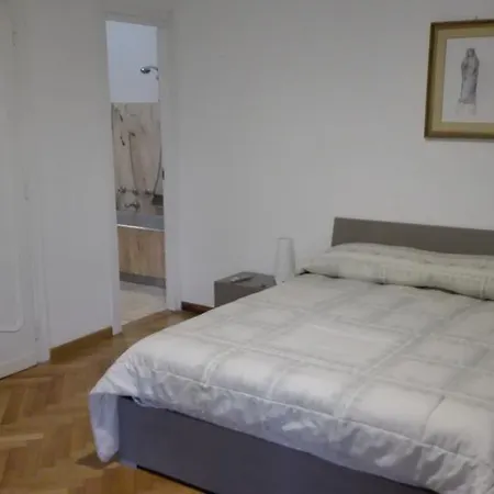 Bed & Breakfast For 3*