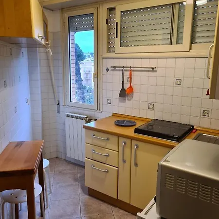 Bed & Breakfast For 3*
