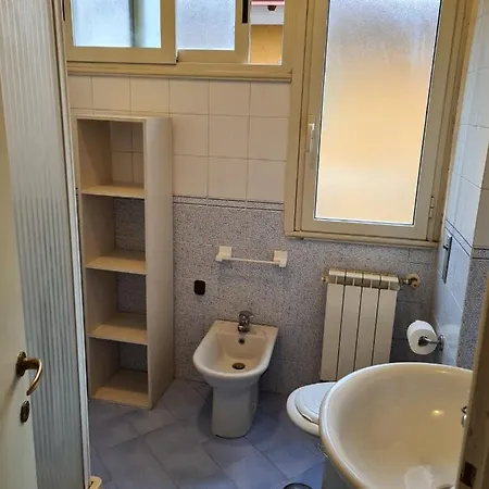 Bed & Breakfast For 3*